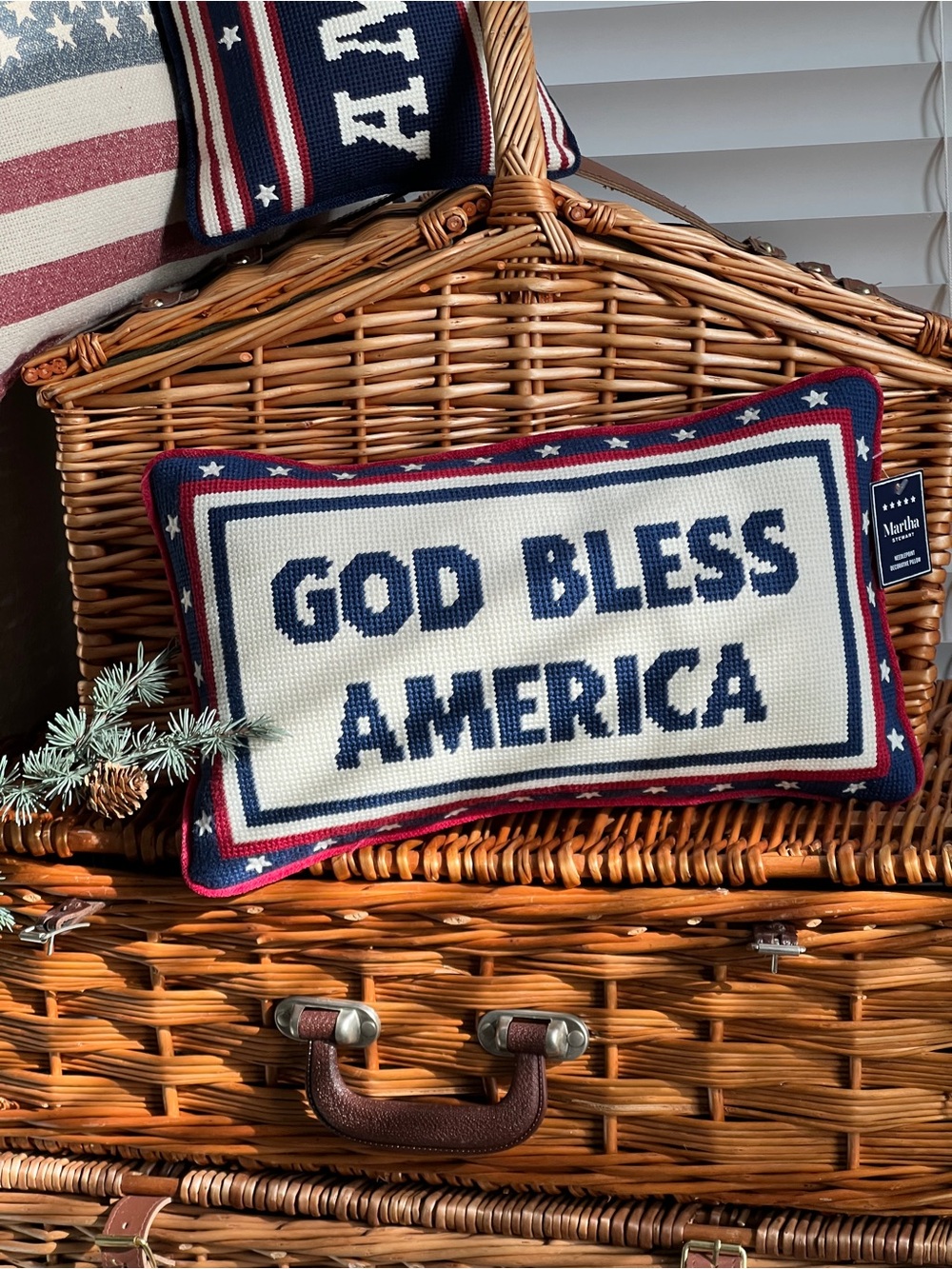 God Bless America Needlepoint Decorative Pillow Red White Blue 🆕 Martha Stewart